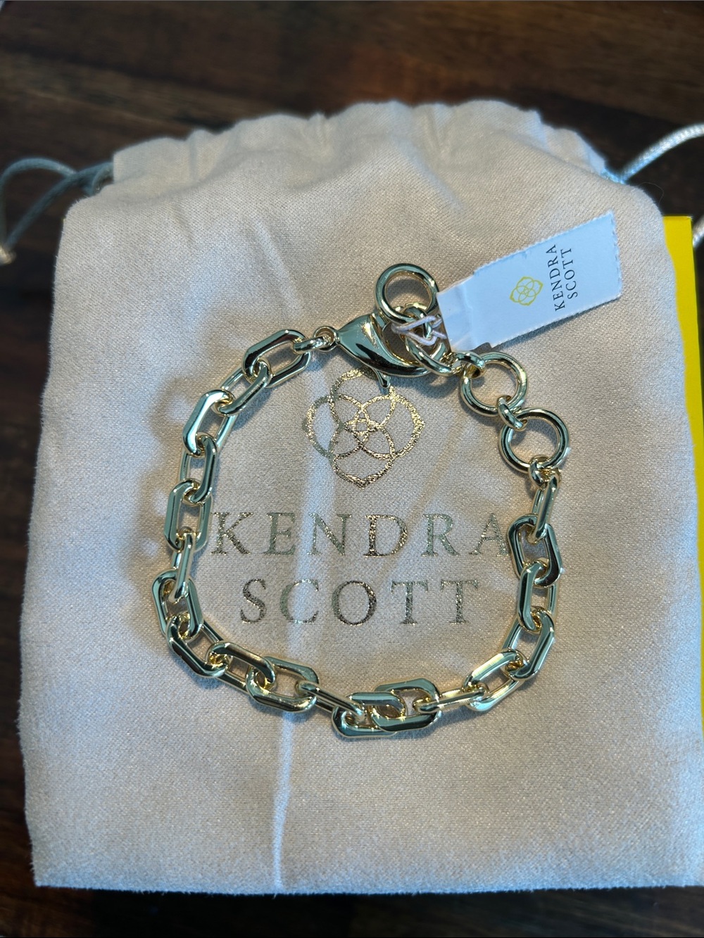 Kendra Scott NWT Korinne Polished Gold Link Bracelet - Picture 2 of 5